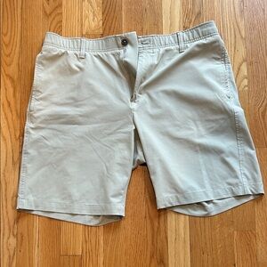 Under Armour Men's Beige Flat Front Shorts